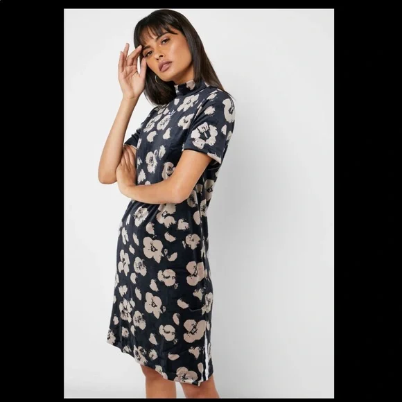 Adidas Originals bellista floral velvet dress S - Picture 2 of 4